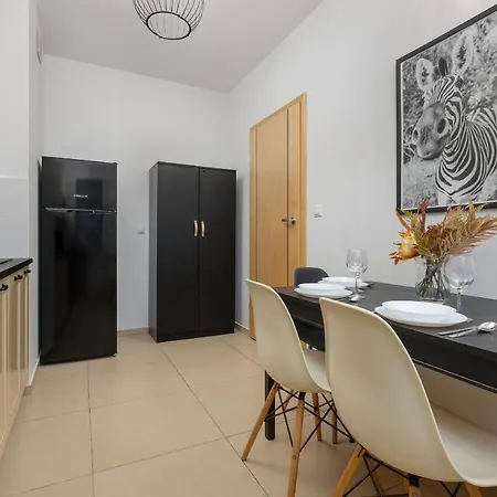 Appartement Gold & Blue Cozy In By Renters Warschau